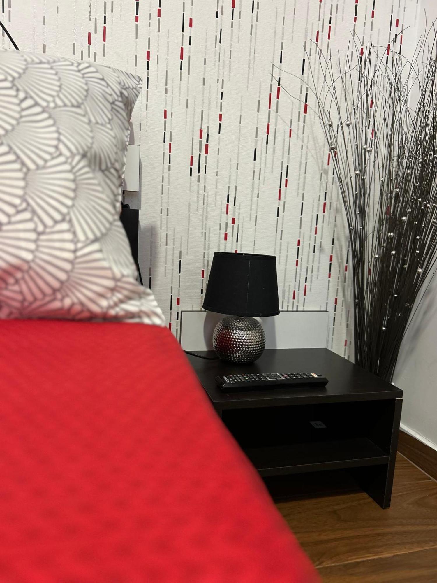 Twin Residence Five Mamaia Bagian luar foto